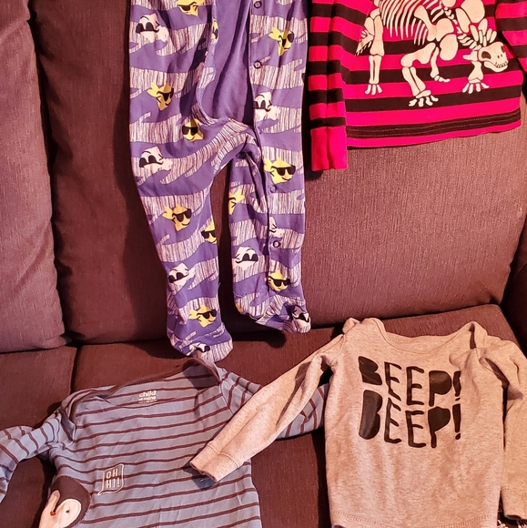 18-24 pjs - Picture 1 of 5